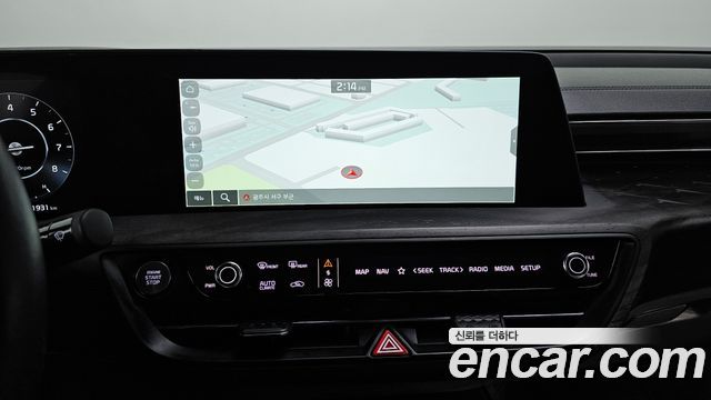 Kia K8 2.5 Gasoline 2WD Noblesse 2022 — фото 12