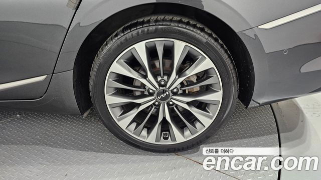 Kia K8 2.5 Gasoline 2WD Noblesse 2022 — фото 21
