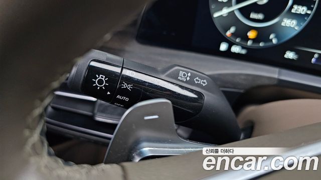 Kia K8 2.5 Gasoline 2WD Noblesse 2022 — фото 29