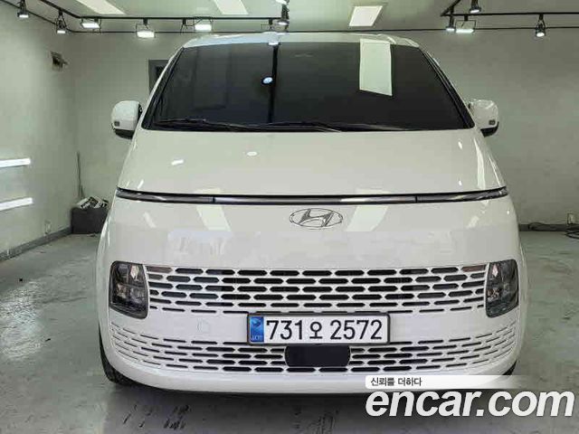 Hyundai Staria L3.5 Tourer 11-Seater Modern