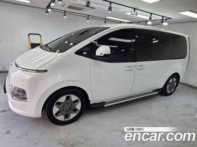 Hyundai Staria L3.5 Tourer 11-Seater Modern 2024 — фото 3
