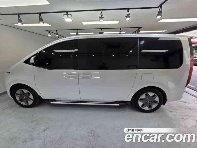 Hyundai Staria L3.5 Tourer 11-Seater Modern 2024 — фото 4
