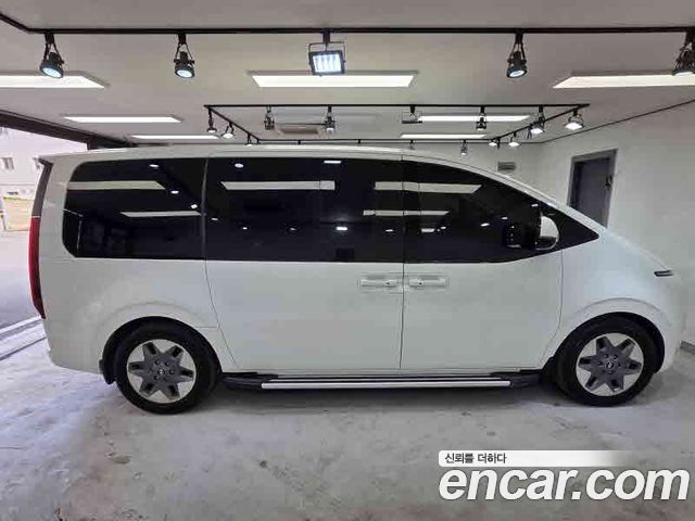 Hyundai Staria L3.5 Tourer 11-Seater Modern 2024 — фото 5