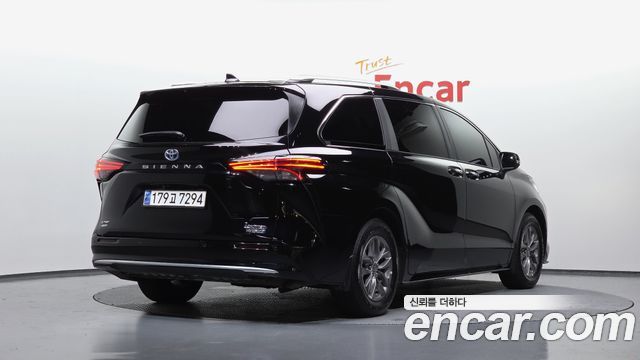 Toyota Sienna (IV) 2.5 Hybrid AWD 2023 — фото 2