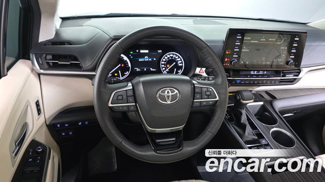 Toyota Sienna (IV) 2.5 Hybrid AWD 2023 — фото 13