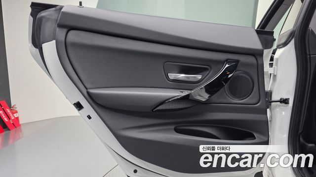 BMW 3 Series GT (F34) GT 320d 2020 — фото 31