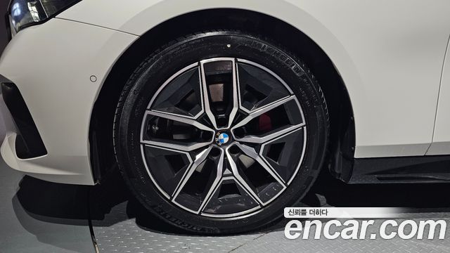BMW 5 Series (G60) 520i Special Edition 2024 — фото 5