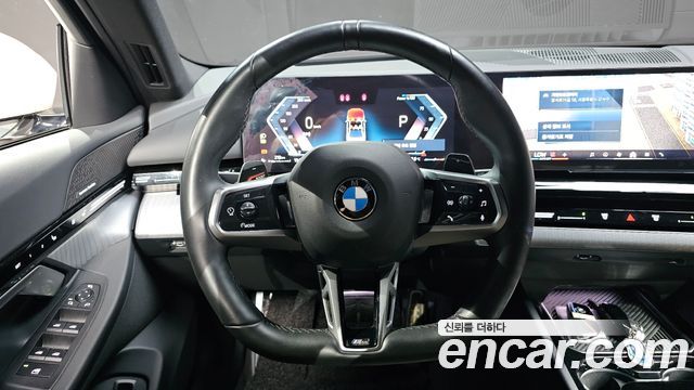 BMW 5 Series (G60) 520i Special Edition 2024 — фото 12