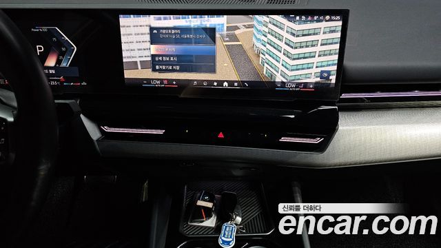 BMW 5 Series (G60) 520i Special Edition 2024 — фото 13