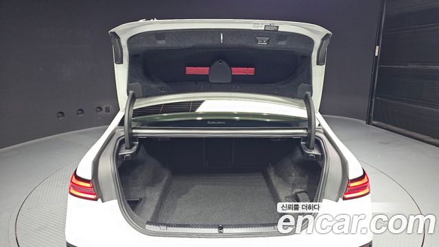 BMW 5 Series (G60) 520i Special Edition 2024 — фото 19