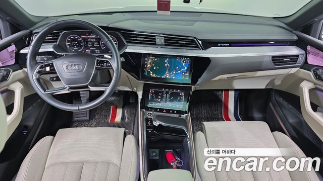 Audi e-tron 55 Quattro Sportback 2022 — фото 7