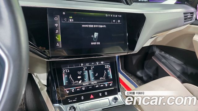 Audi e-tron 55 Quattro Sportback 2022 — фото 17