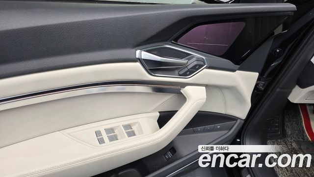 Audi e-tron 55 Quattro Sportback 2022 — фото 20
