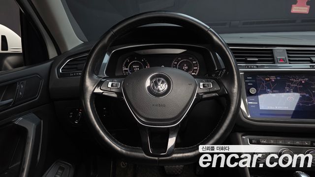 Volkswagen Tiguan Allspace 2.0 TDI Prestige 2018 — фото 13
