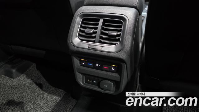 Volkswagen Tiguan Allspace 2.0 TDI Prestige 2018 — фото 19