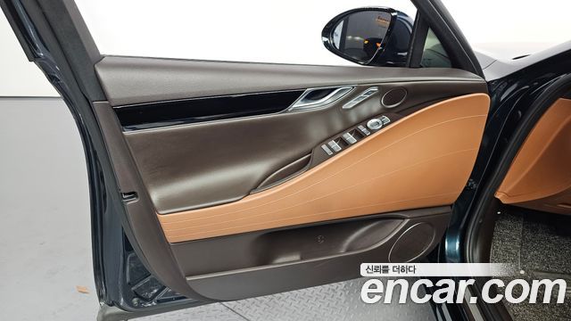Genesis G80 (RG3) Gasoline 2.5 Turbo AWD 2022 — фото 24