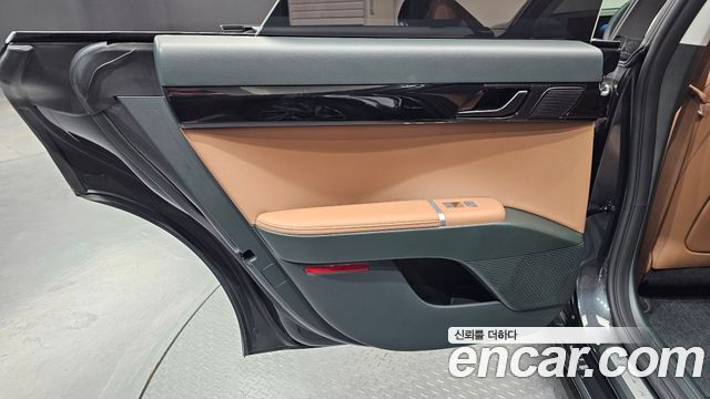 Hyundai Grandeur Hybrid (GN7) Premium 2024 — фото 25