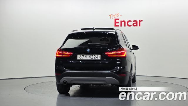 BMW X1 (F48) xDrive 18d 2017 — фото 4