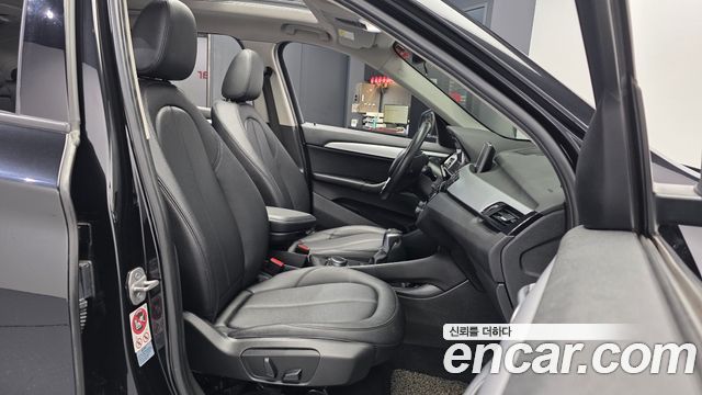 BMW X1 (F48) xDrive 18d 2017 — фото 11