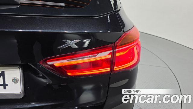 BMW X1 (F48) xDrive 18d 2017 — фото 23
