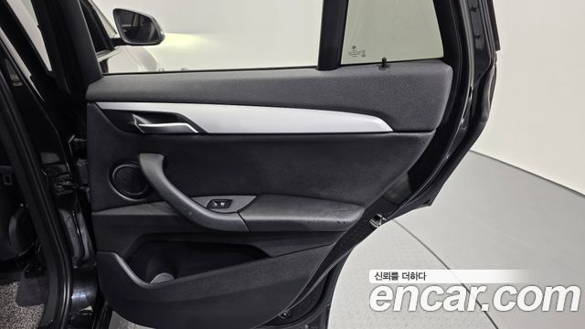 BMW X1 (F48) xDrive 18d 2017 — фото 25