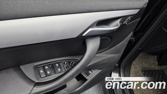 BMW X1 (F48) xDrive 18d 2017 — фото 29