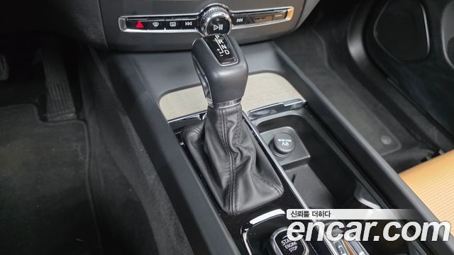 Volvo XC60 (II) T6 Inscription 2019 — фото 9