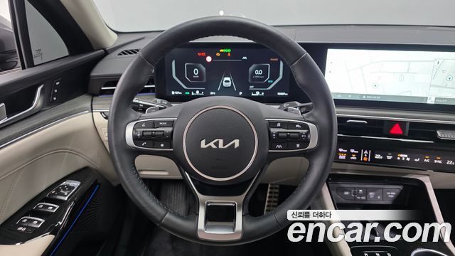 Kia K5 Hybrid (III) Signature 2025 — фото 13