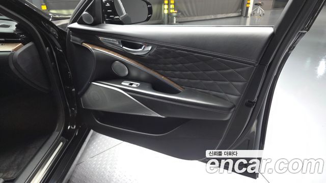 Kia K9 (II) 3.3 GDI AWD 2022 — фото 24