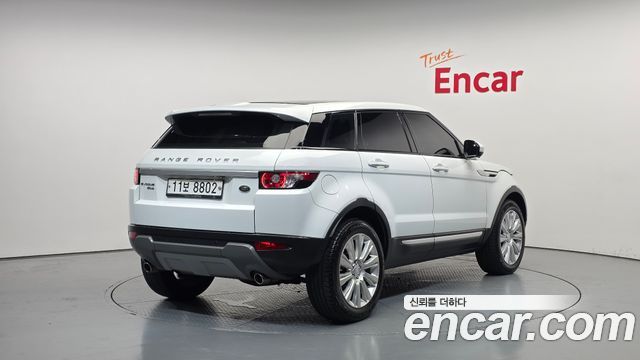 Land Rover Range Rover Evoque 2.2 SD4 Prestige 2015 — фото 2