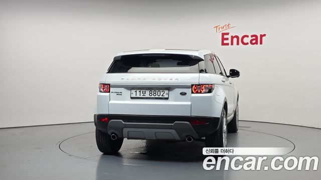 Land Rover Range Rover Evoque 2.2 SD4 Prestige 2015 — фото 4
