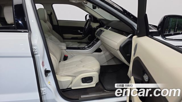 Land Rover Range Rover Evoque 2.2 SD4 Prestige 2015 — фото 11