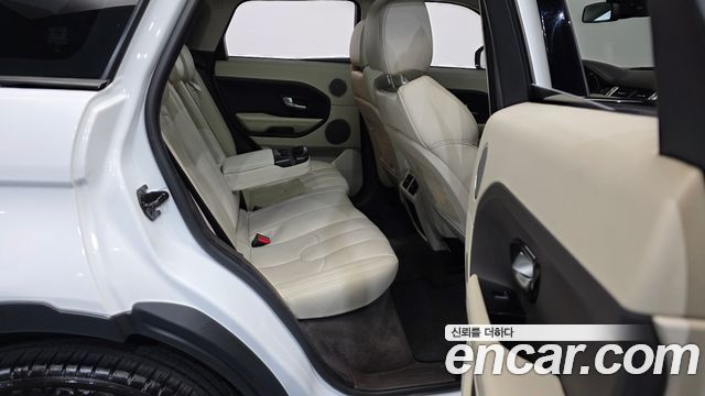 Land Rover Range Rover Evoque 2.2 SD4 Prestige 2015 — фото 12