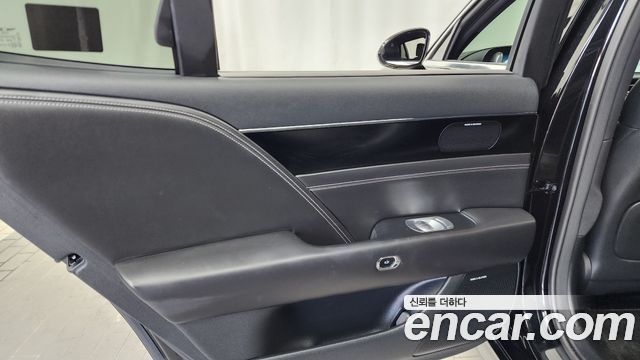 Genesis G90 (RS4) Gasoline 3.5 Turbo AWD 2022 — фото 25