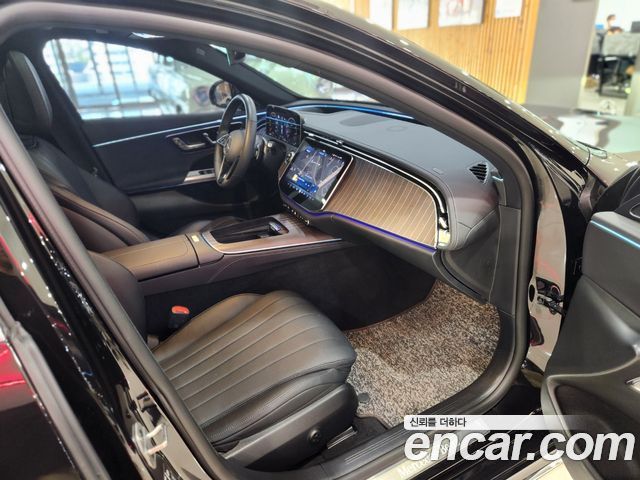 Mercedes-Benz E-Class (W214) E300 4MATIC Exclusive 2025 — фото 17