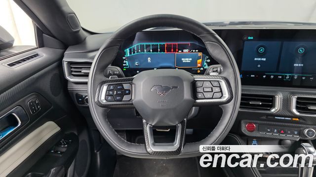 Ford Mustang (VII) 5.0 GT Premium Coupe 2024 — фото 13