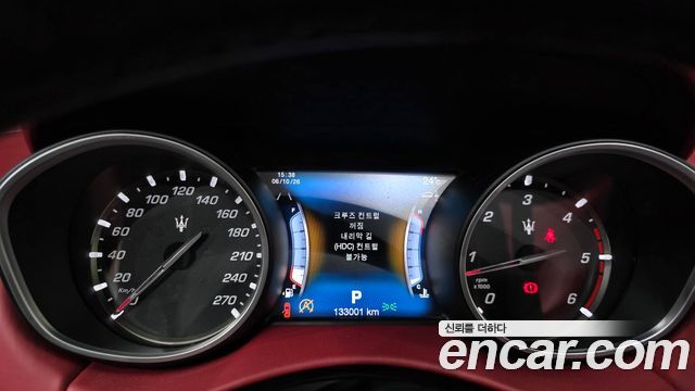 Maserati Levante 3.0 Diesel AWD 2017 — фото 8