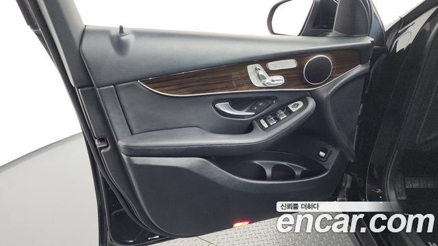 Mercedes-Benz GLC-Class (X253) GLC300 2019 — фото 24