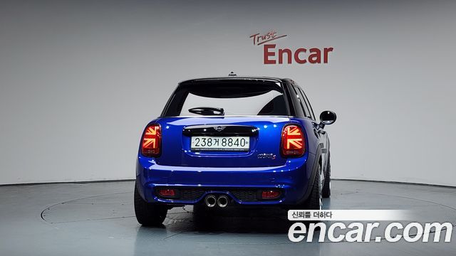 MINI Cooper S 5Door HIGH 3rd 2020 — фото 4