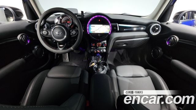 MINI Cooper S 5Door HIGH 3rd 2020 — фото 7