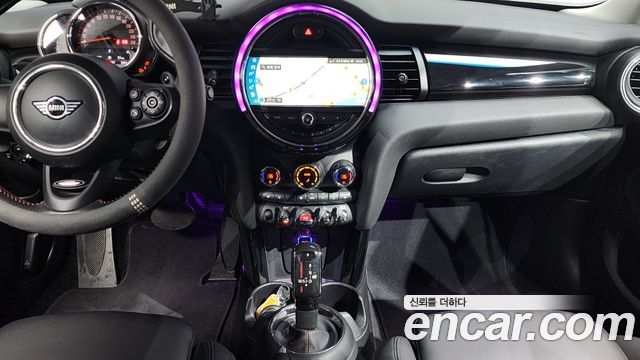 MINI Cooper S 5Door HIGH 3rd 2020 — фото 14
