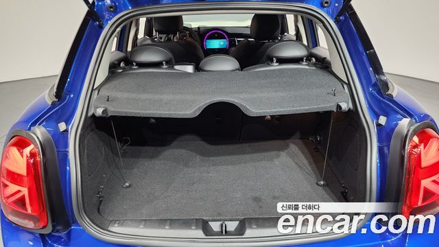 MINI Cooper S 5Door HIGH 3rd 2020 — фото 20