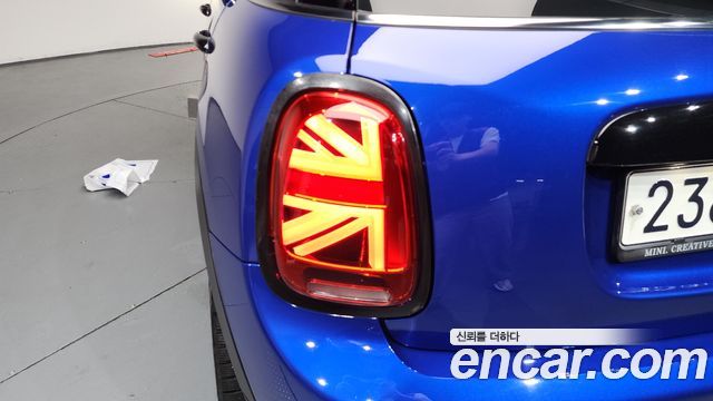 MINI Cooper S 5Door HIGH 3rd 2020 — фото 23