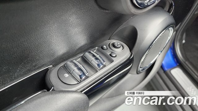 MINI Cooper S 5Door HIGH 3rd 2020 — фото 29