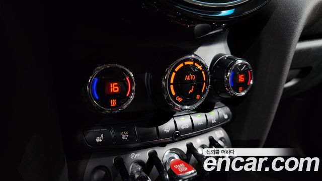 MINI Cooper S 5Door HIGH 3rd 2020 — фото 32