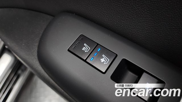 Hyundai Grandeur (GN7) 3.5 Gasoline 2WD Exclusive 2025 — фото 19