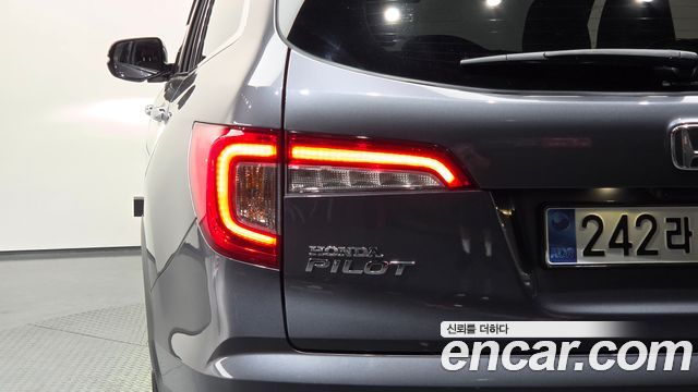 Honda Pilot (III) 3.5 Elite 2019 — фото 23