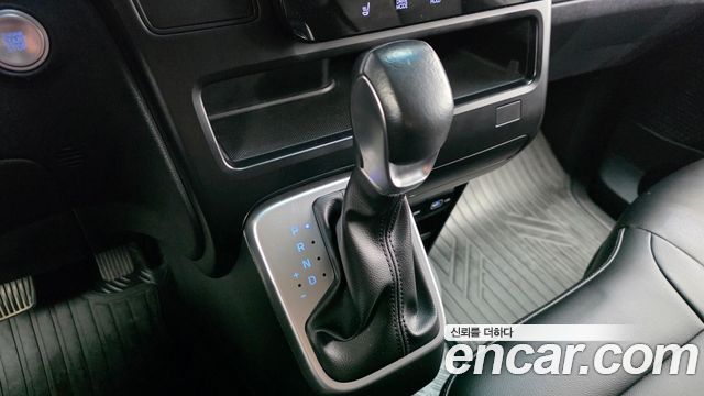 Hyundai Staria Cargo 3-Seater Modern 2022 — фото 9