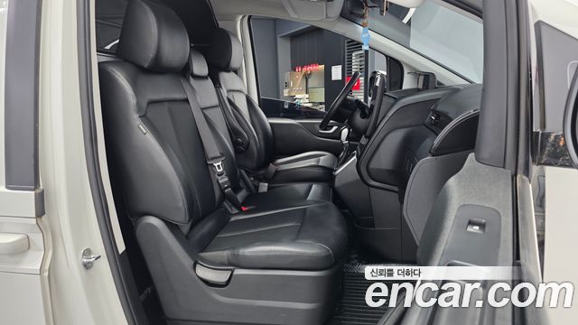 Hyundai Staria Cargo 3-Seater Modern 2022 — фото 11