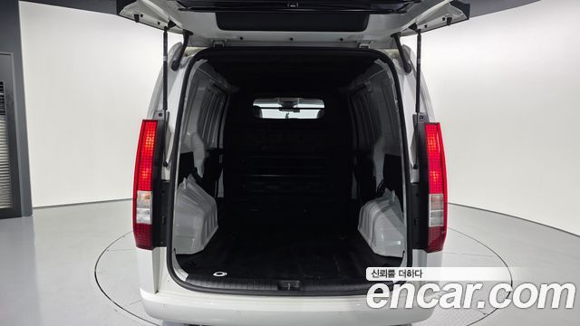 Hyundai Staria Cargo 3-Seater Modern 2022 — фото 20